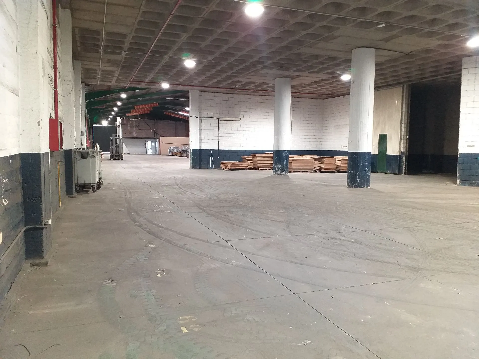 Nave industrial situada en Santa Cruz de Tenerife, ficha N0562 del grupo